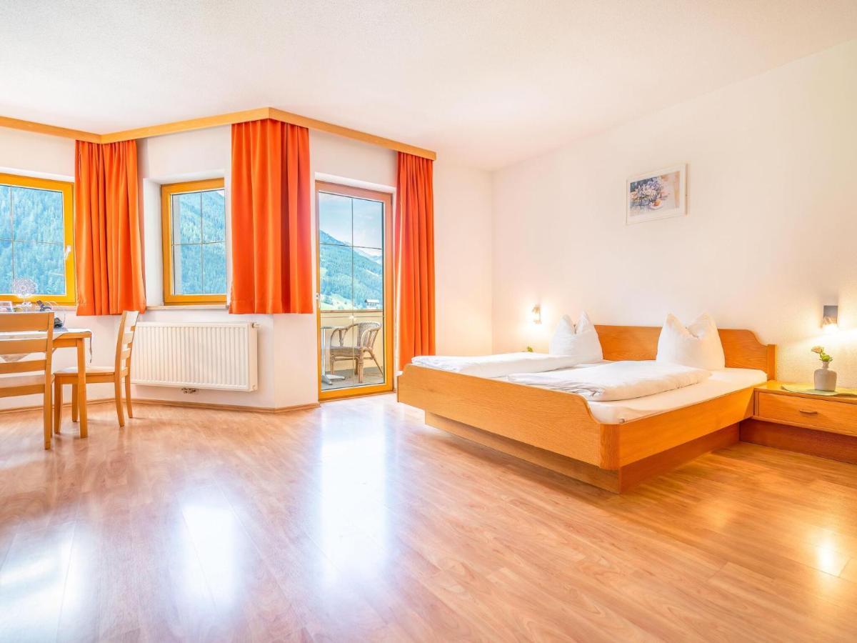 Lovely Apartment In Neustift Im Stubaital With Mountain View Eksteriør billede