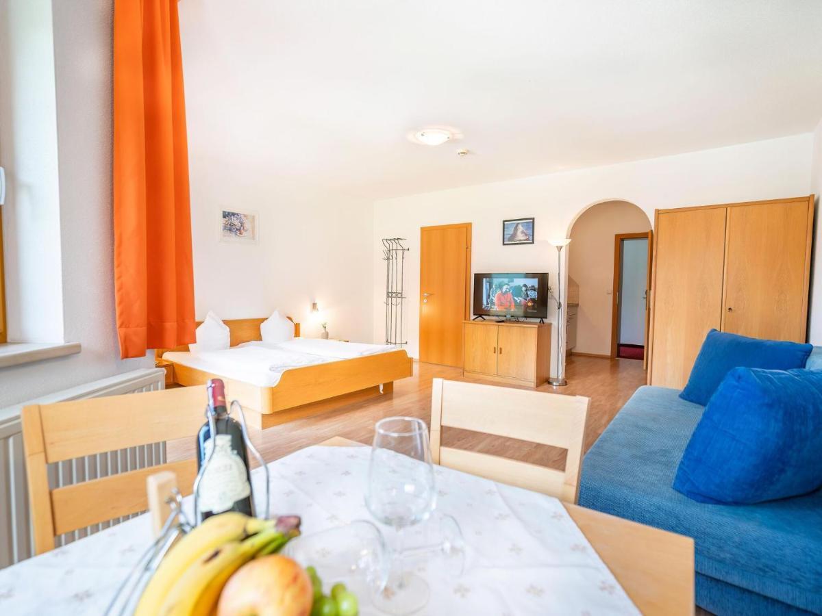 Lovely Apartment In Neustift Im Stubaital With Mountain View Eksteriør billede